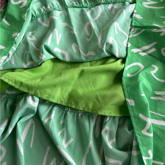 Pretty Garden Green Abstract‎ Print Maxi Dress - Picture 8 of 9